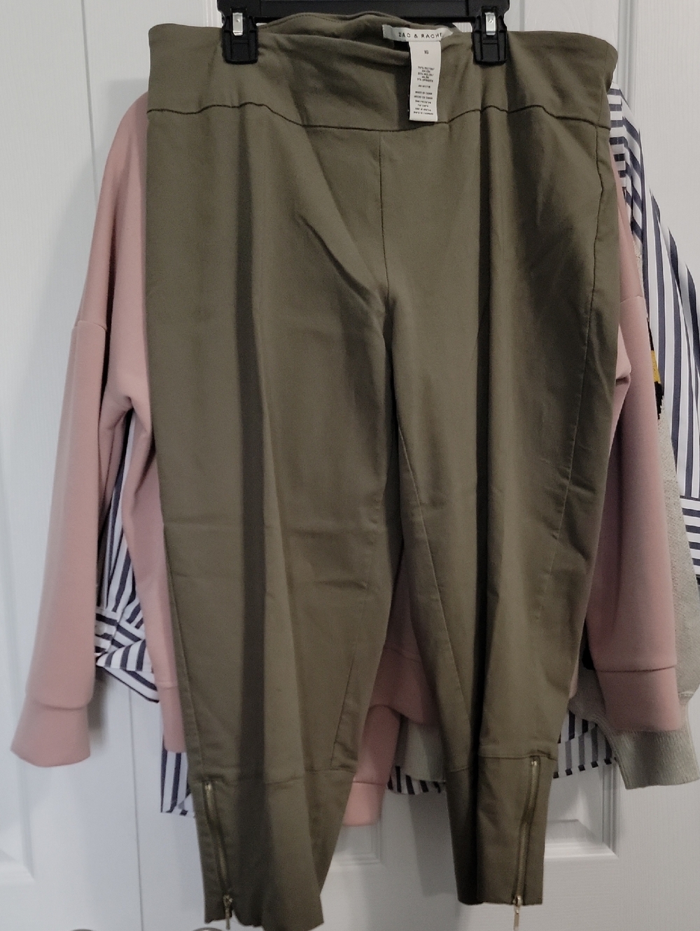 Zac & Rachel Olive Ankle Zip Below Knee Pants